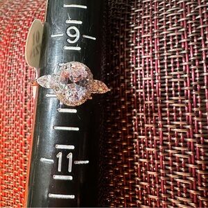 Fragrant Jewels Silver and White Ring